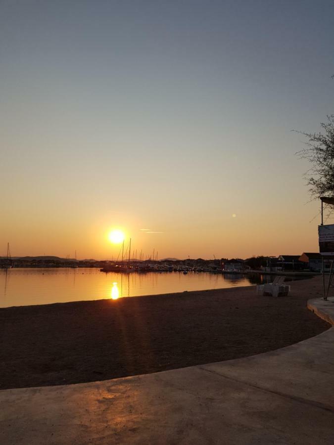 Beach Apartment Kate With Sea View, Balcony And Parking, Murter, Dalmatia Exterior foto